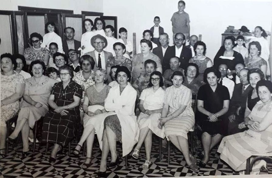 Fotografía histórica de integrantes de la comunidad judía de San Rafael